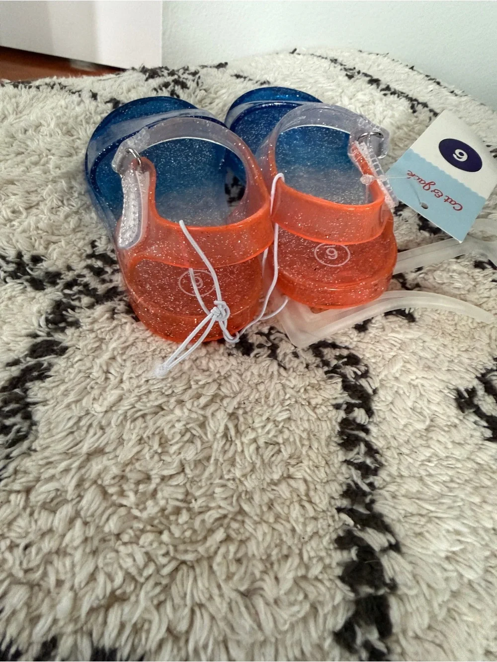 Cat & Jack Kids' Glitter Jelly Sandals in Red, White & Blue size 6 summer shoes